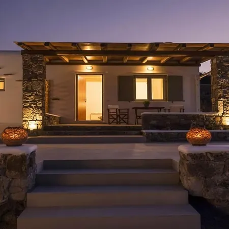 Casa vacanze Premium Bright Design With Pool Kalafatis